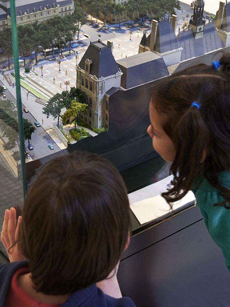 Une visite pour un premier éveil sensible au musée 1