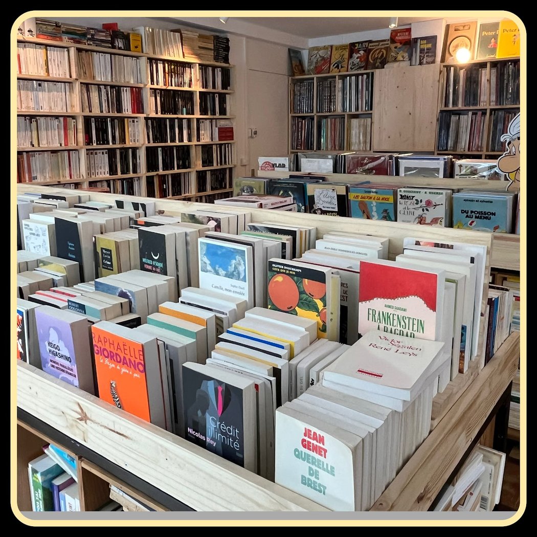 Librairie d’occasion Antigone 1
