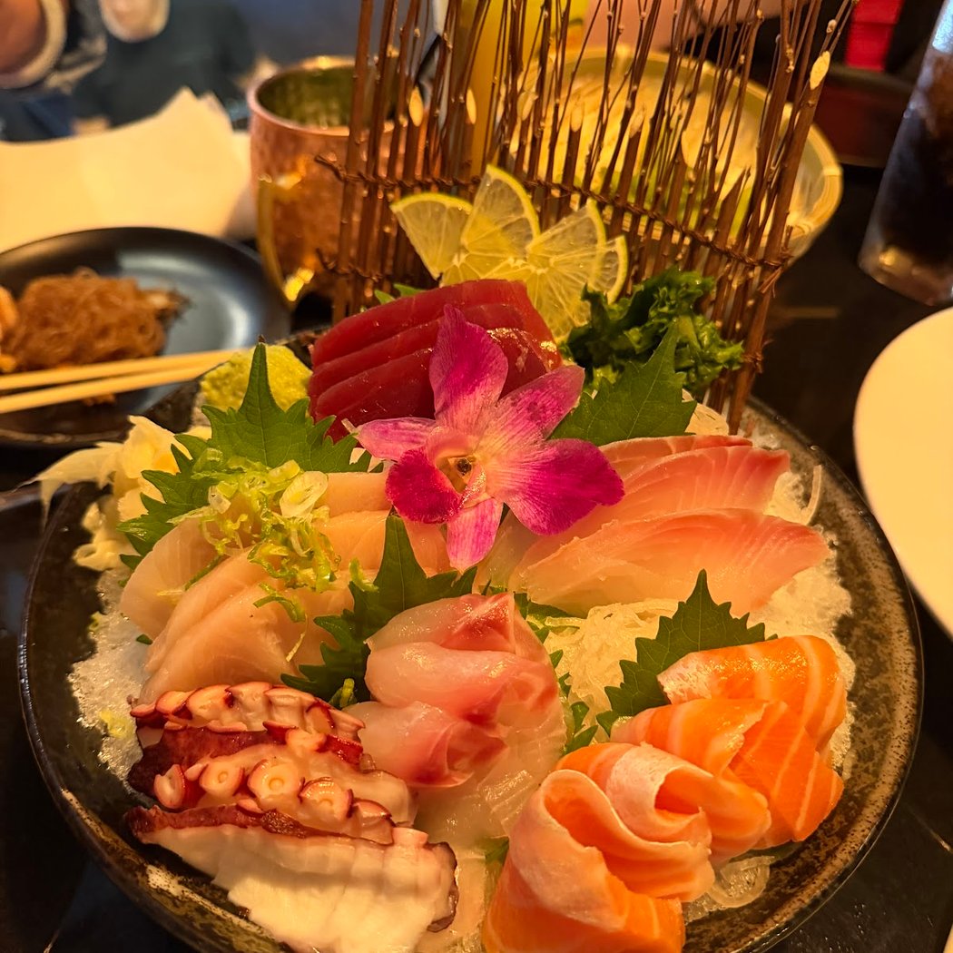 Naruto Japanese & Asian Cuisine