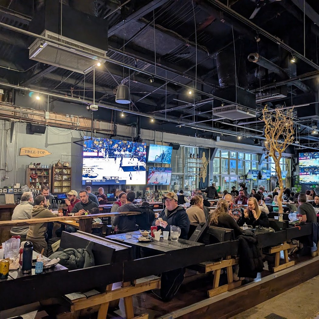 Craft Hall Go Big, Go Birds Deals