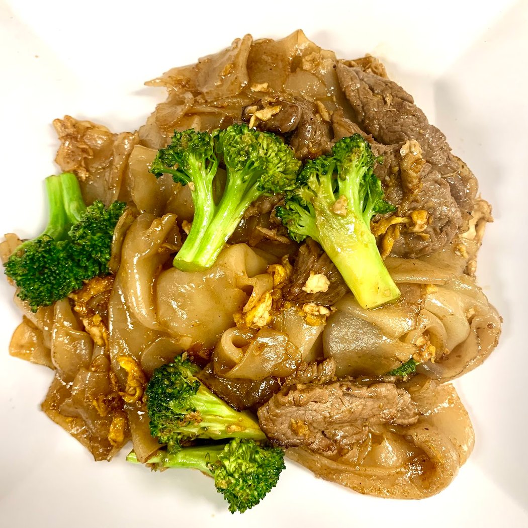 Ditmars Thai 3