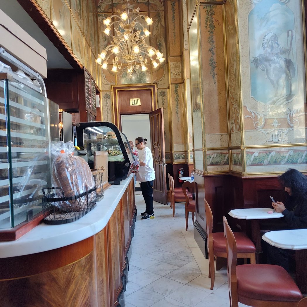 La Cuisine Cafe 3