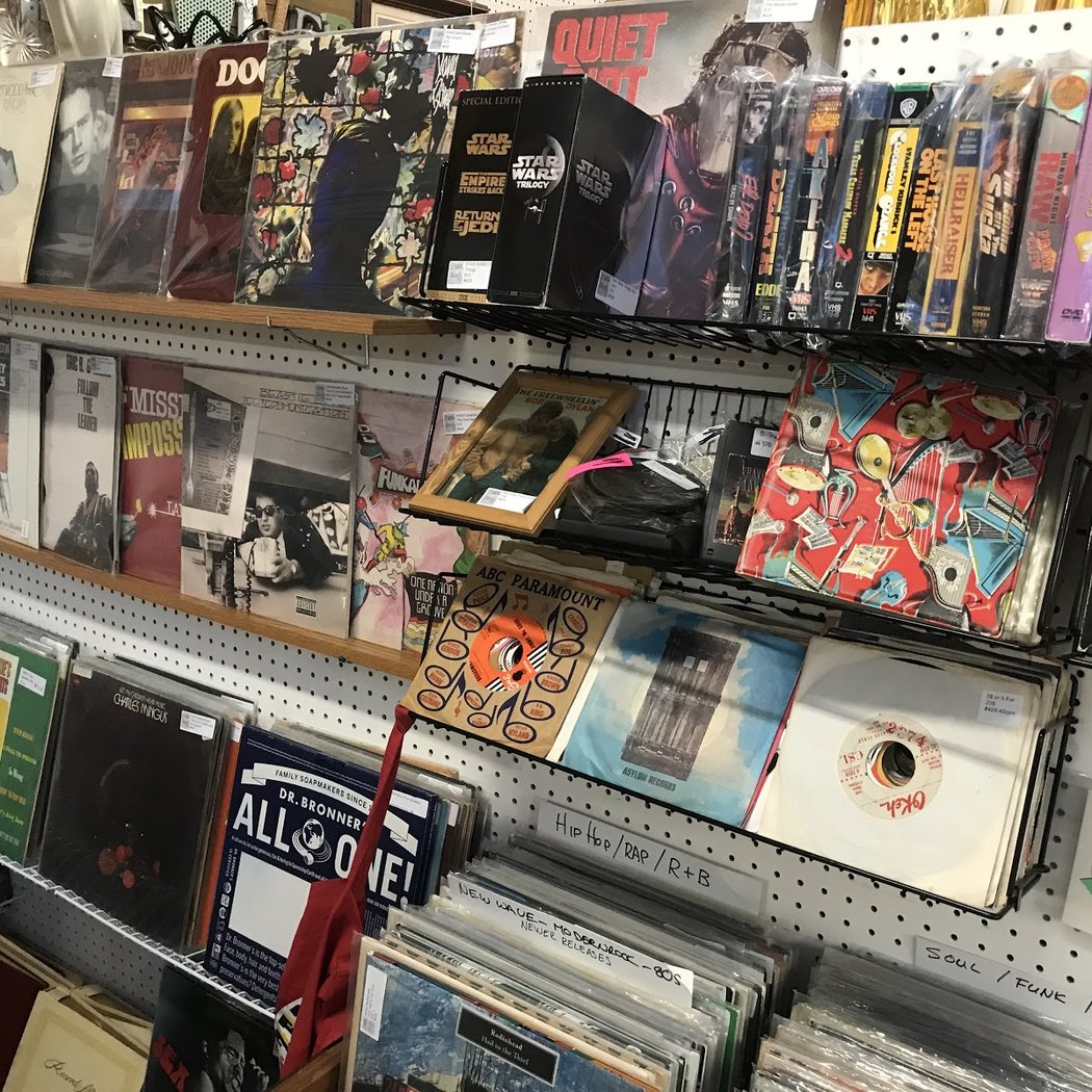 Spinning Threads Records 3