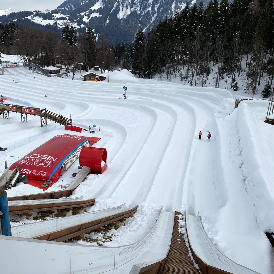 Tobogganing Park 2