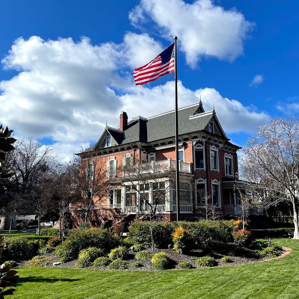 Buck Mansion 1