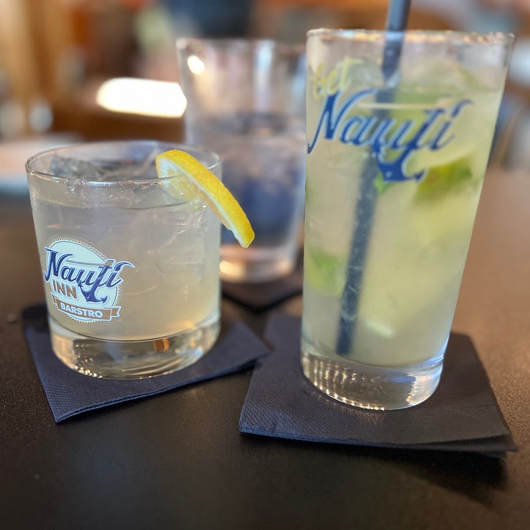 Nauti Inn Barstro 3