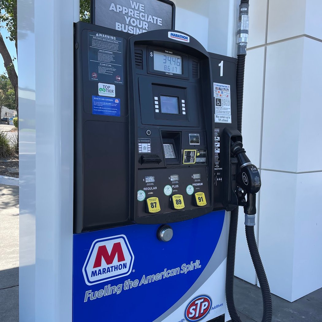 San Ramon Food Gas & Liquor 1