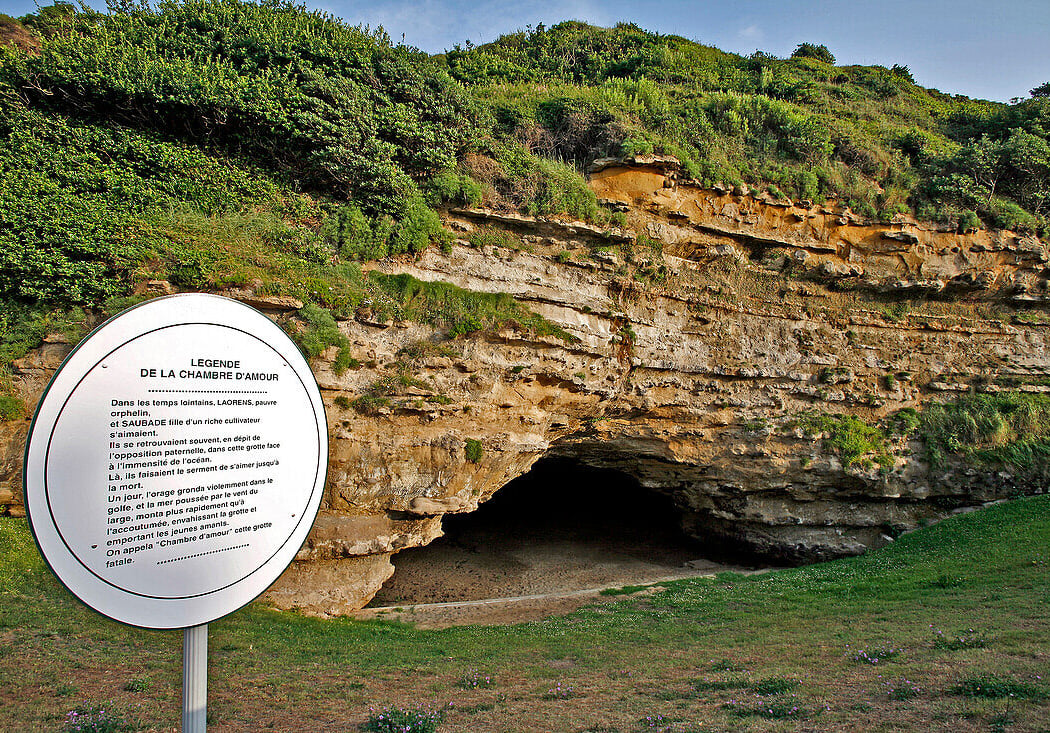 Visit Grotte de la Chambre d'Amour 2