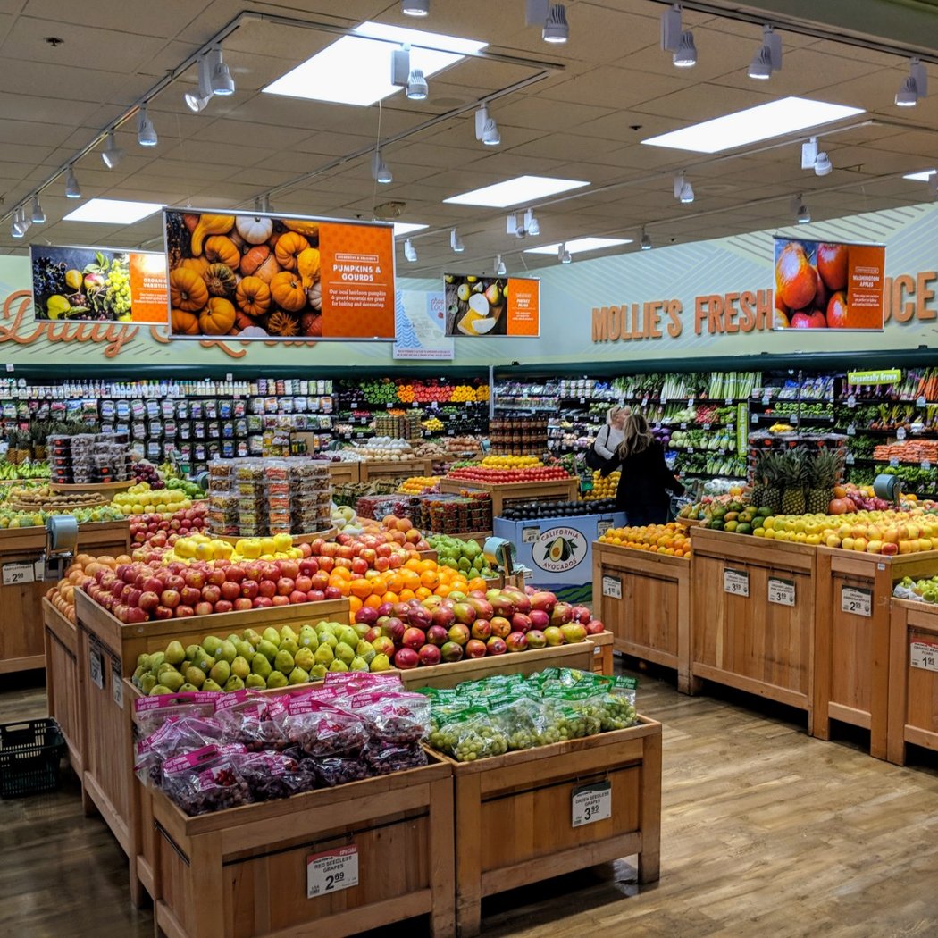 Mollie Stone's Markets 3