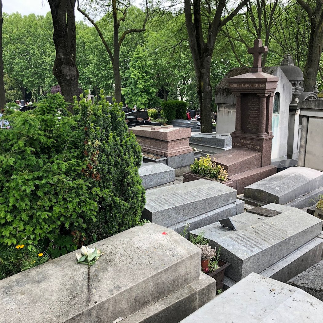 Tomb of Amedeo Modigliani 3
