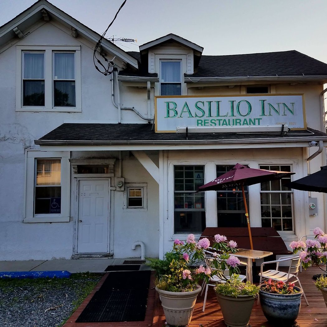 Basilio Inn 2