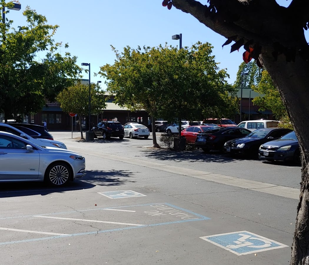 Canyon Plaza 3