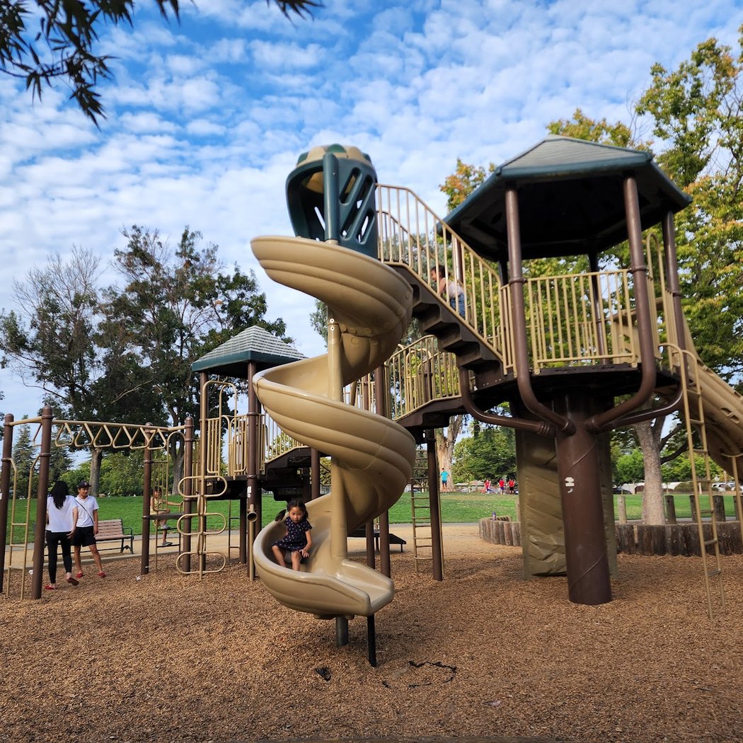 El Quito Park 2