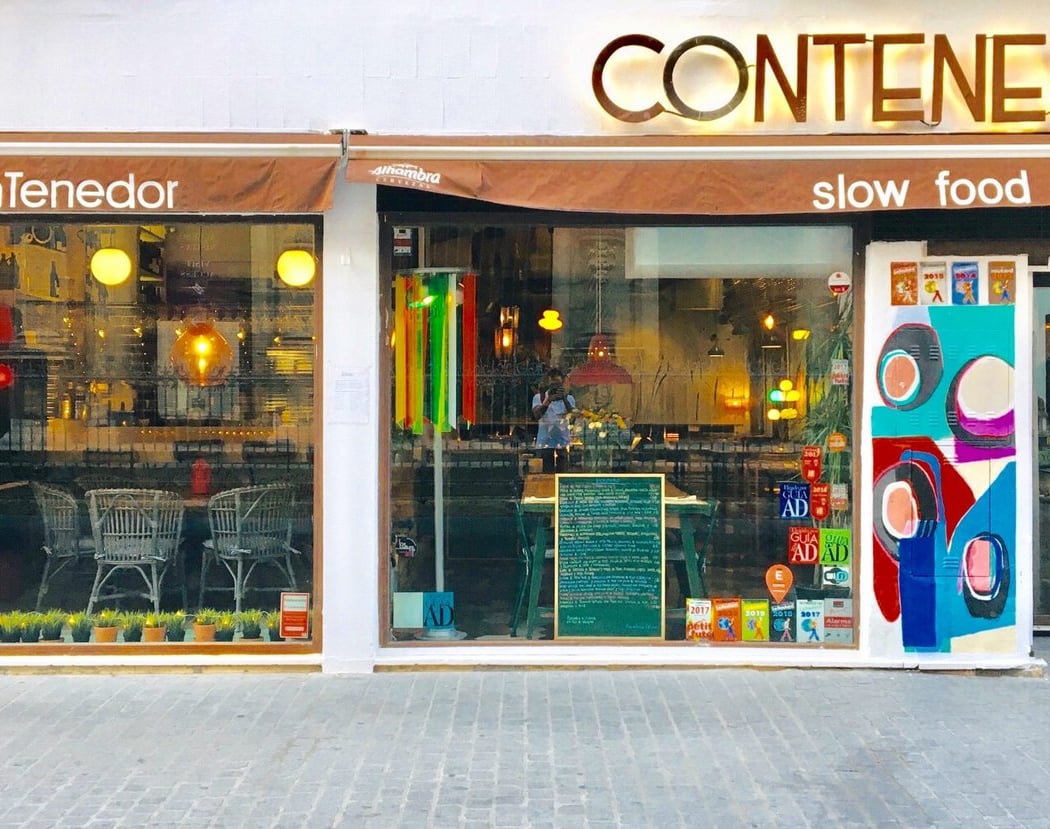 conTenedor 2