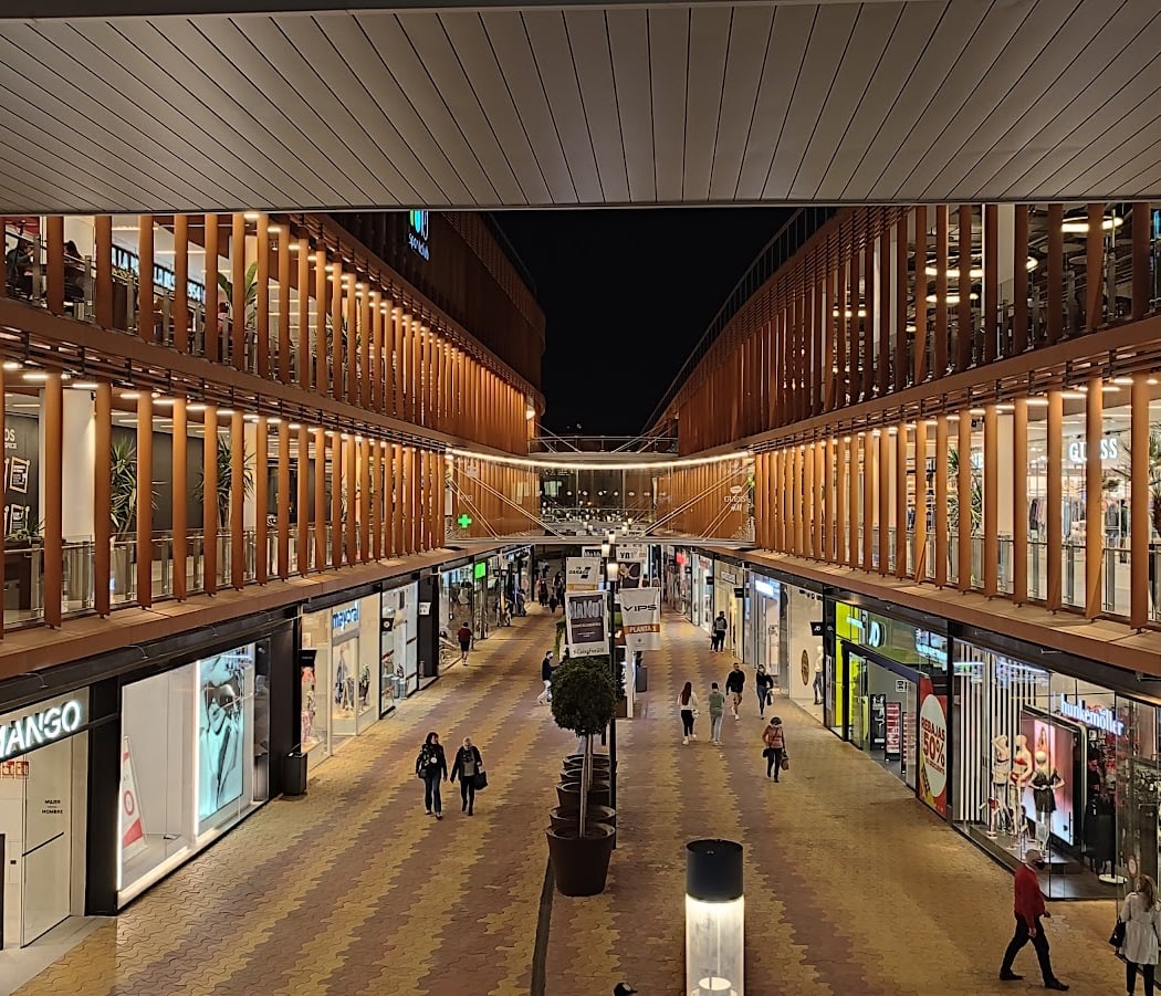 Centro Comercial TORRE SEVILLA 5