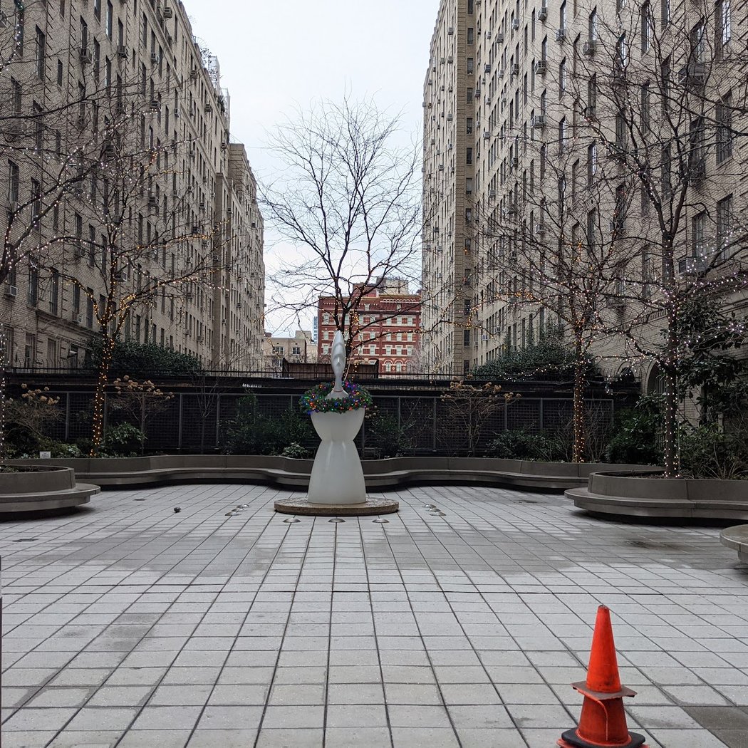 Public Plaza at 322 W. 57th Street 2