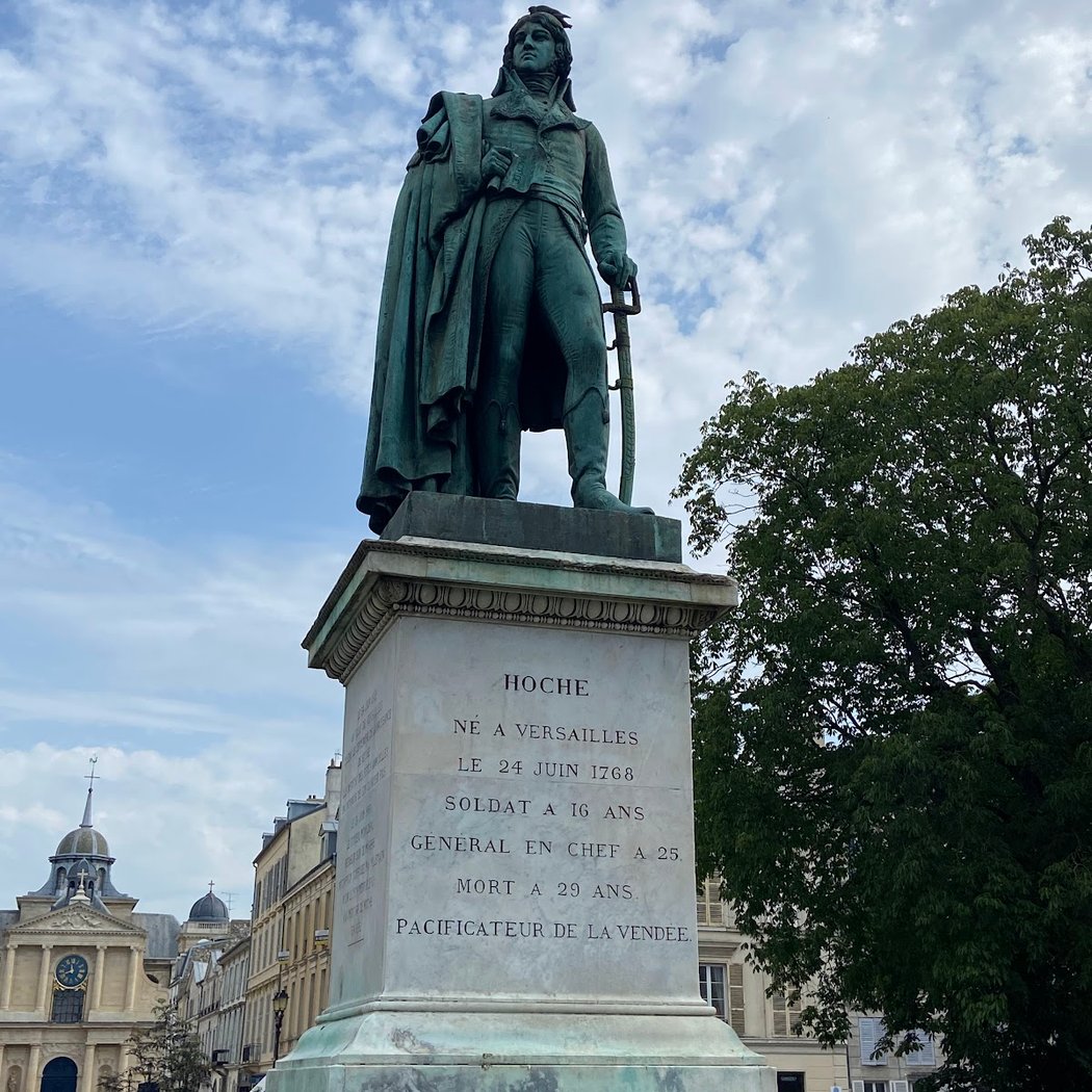 Place Hoche 2