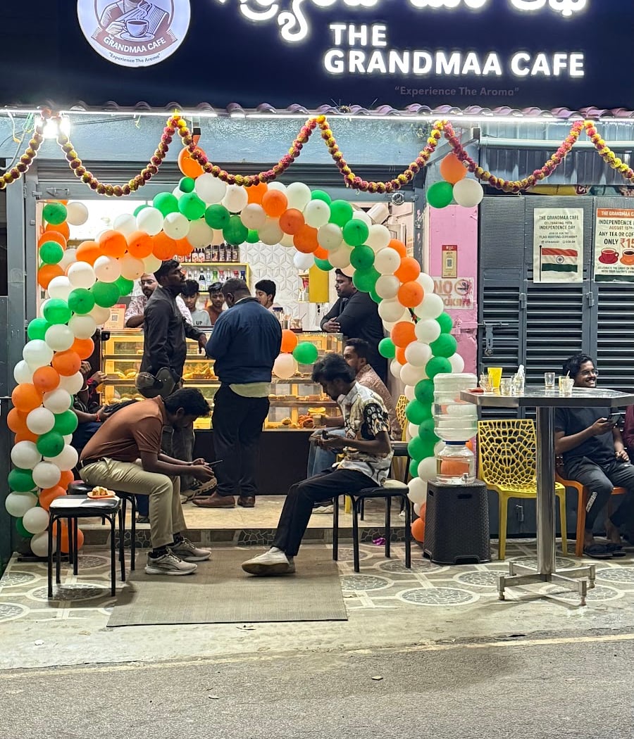 The Grandmaa Cafe 2