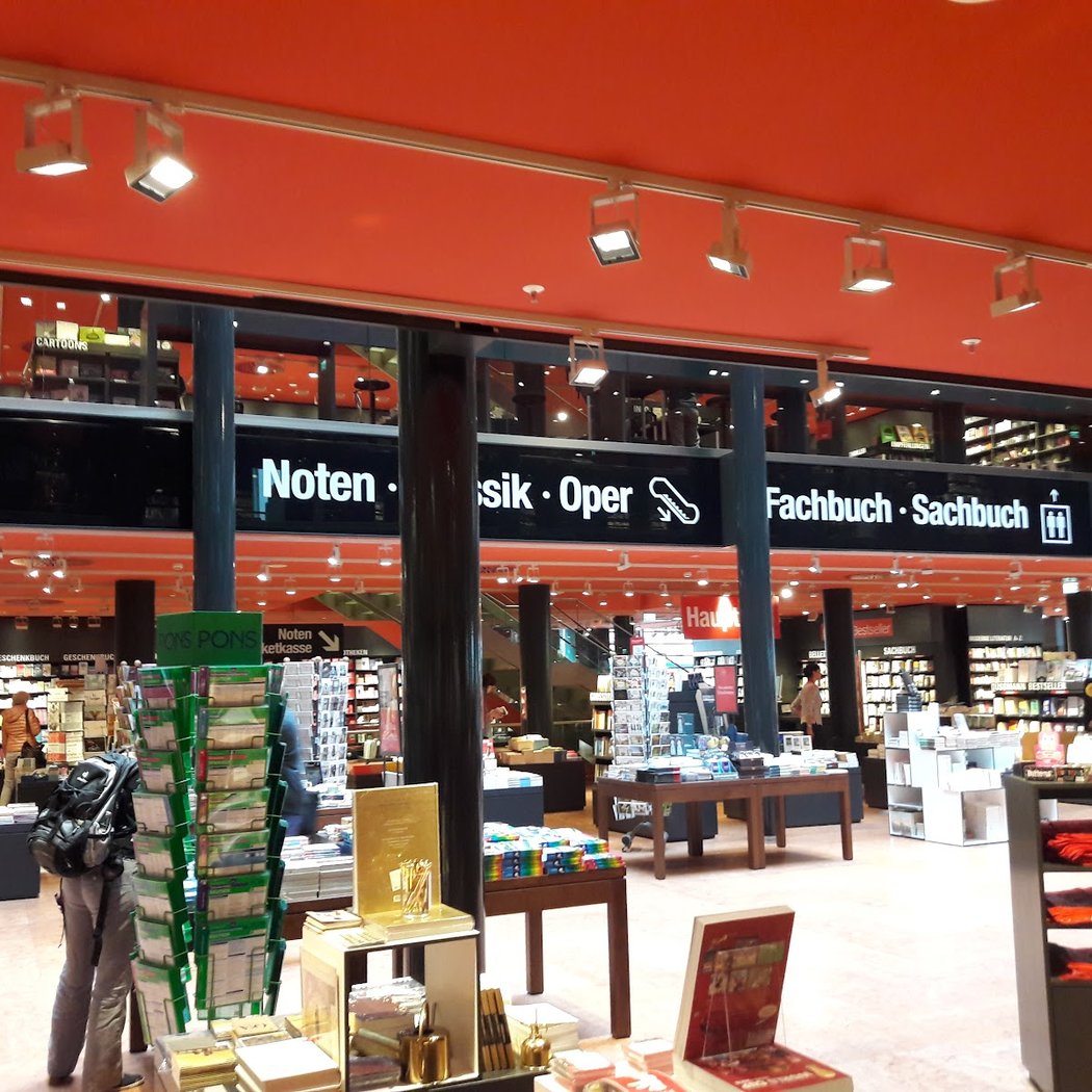 Dussmann das KulturKaufhaus 2