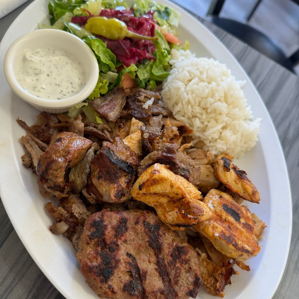Gourmet Gyros & kebabs 1