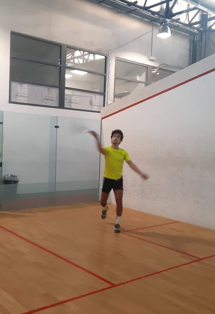 Modern Squash Badminton 1