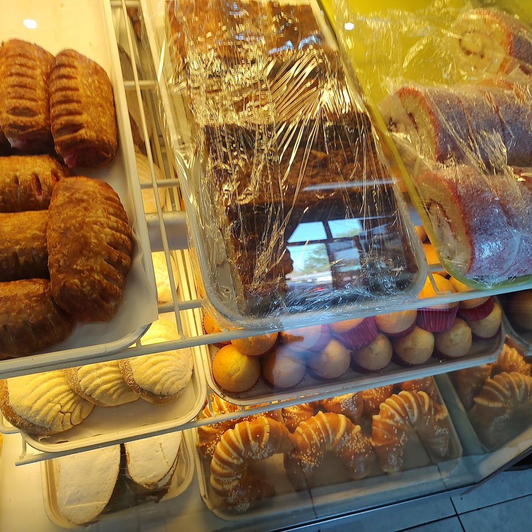 Bui Phong Bakery 3