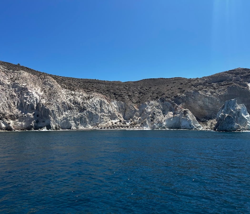 Sunset Oia boat 2