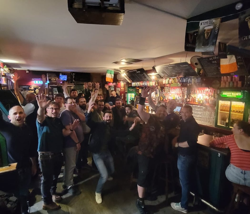 Johnny Walshs Irish Pub 3