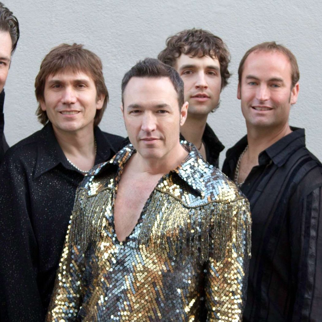 Super Diamond - The Neil Diamond Tribute