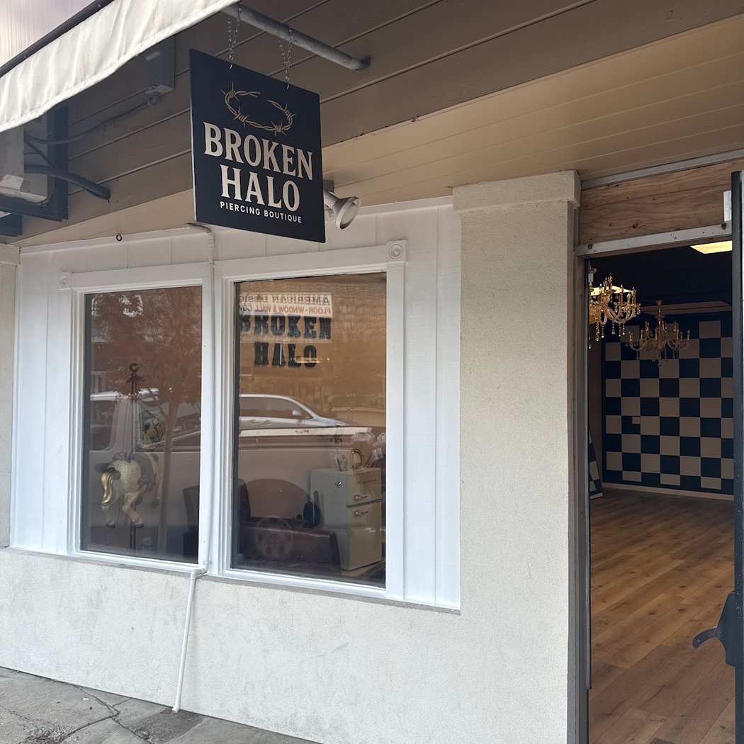 Broken Halo Piercing Boutique 2