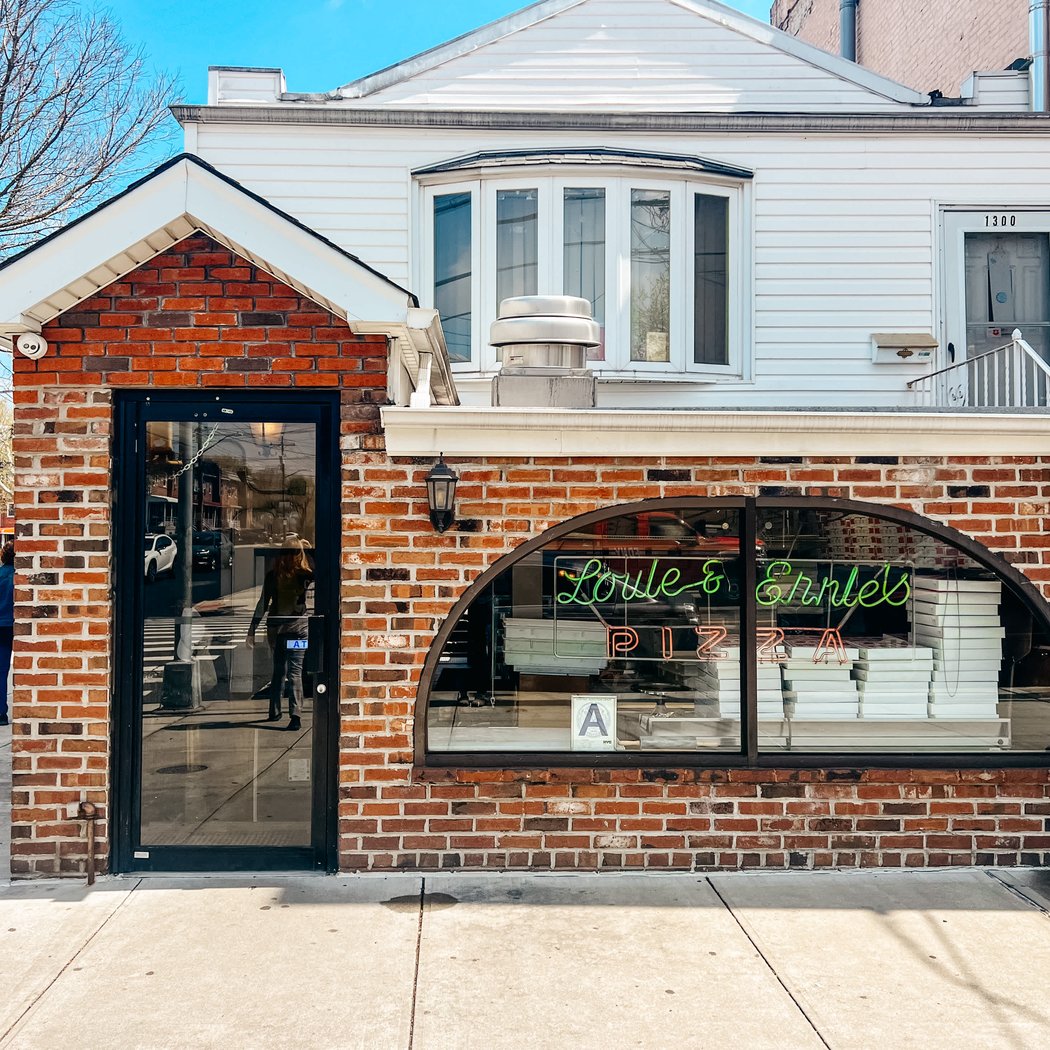 Louie & Ernie's Pizza 3