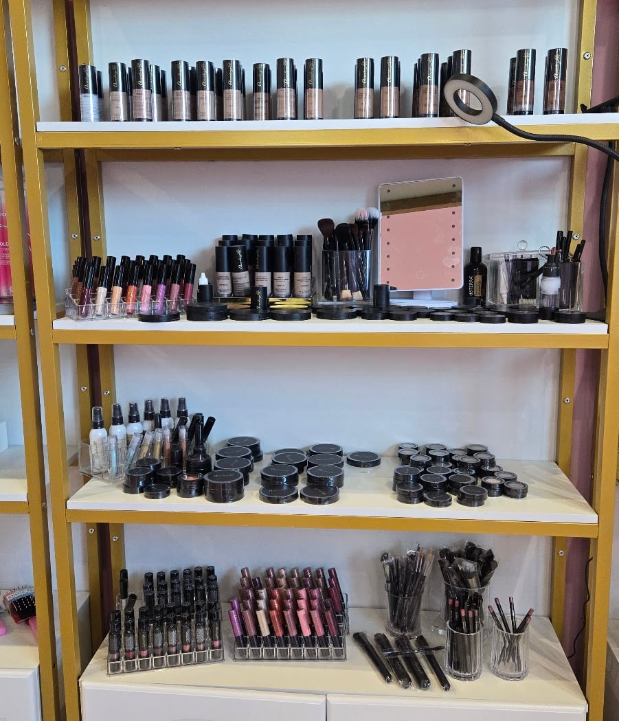 Reve Rose Salon 2