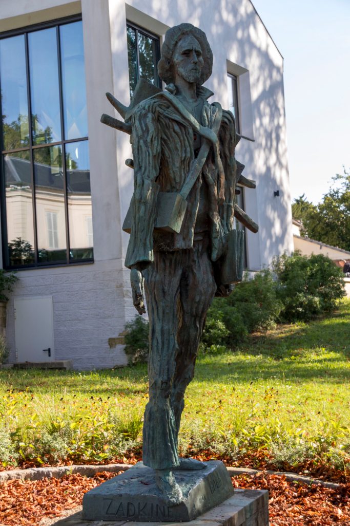 Statue de Vincent Van Gogh 2