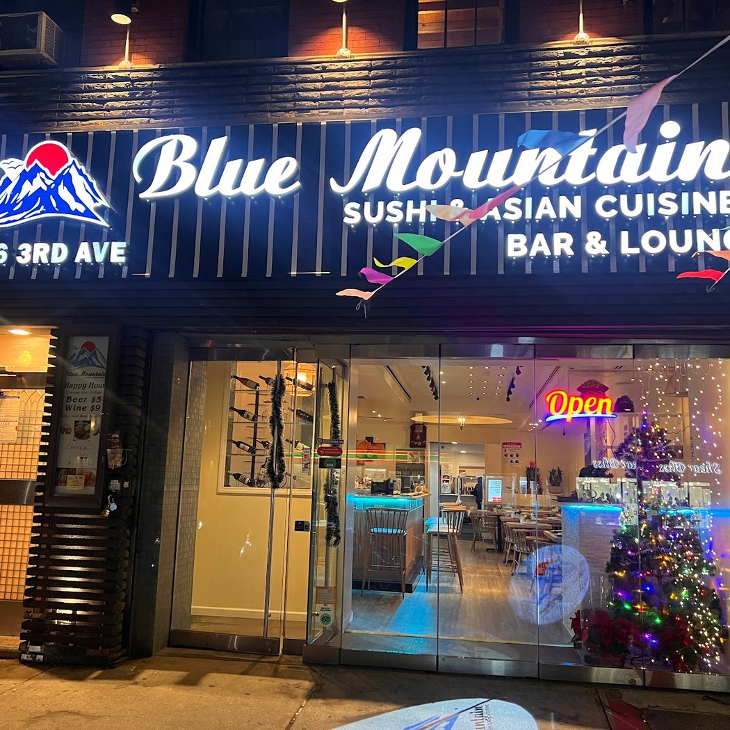 Blue Mountain (Sushi, Bar&Lounge) 2