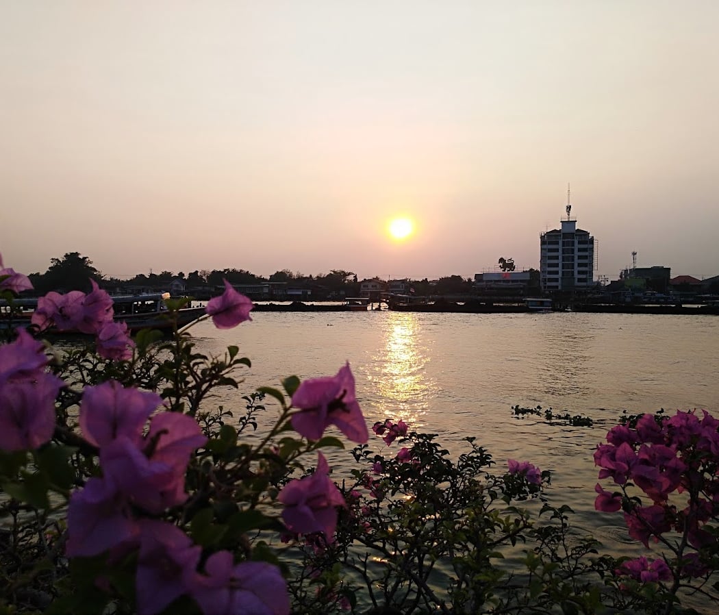 Nonthaburi pier 1
