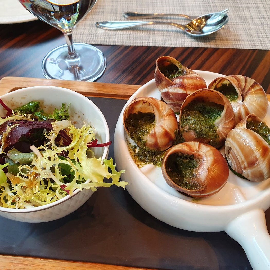 The Astor Grill by St. Regis 3
