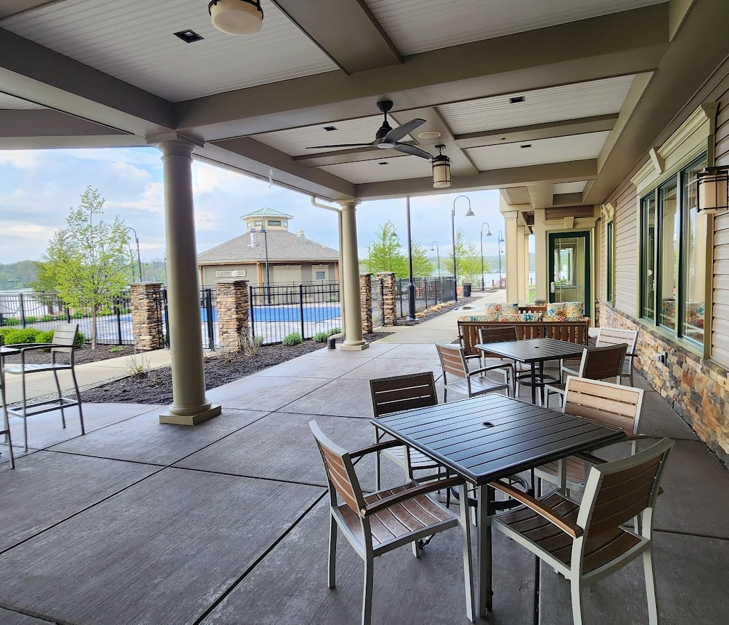 Lakehouse Tap & Grille 3