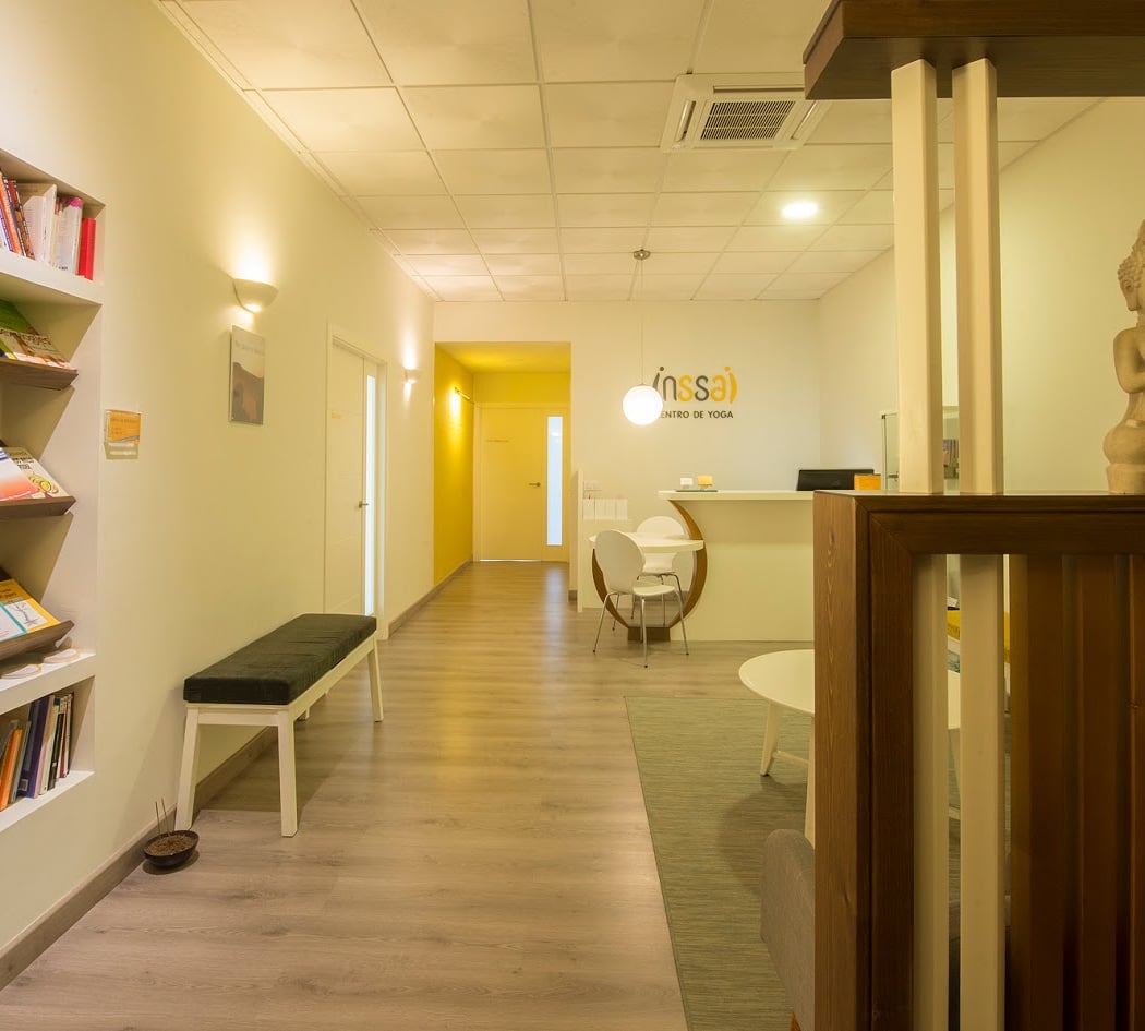 INSSAI. Yoga Center 3