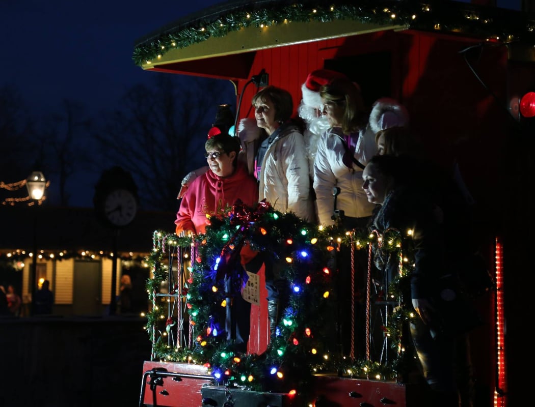 Christmas Holiday Magic 1