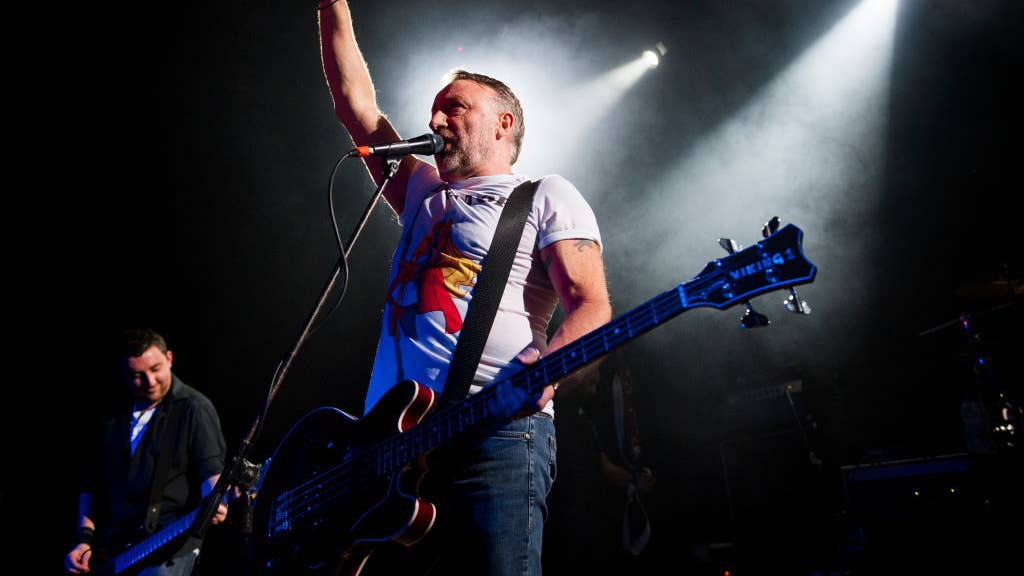 Peter Hook & The Light 5
