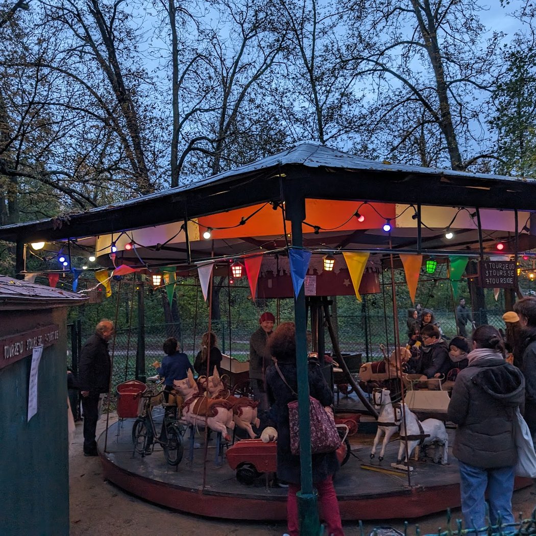 Le vieux manège du Bois-de-Vincennes 1