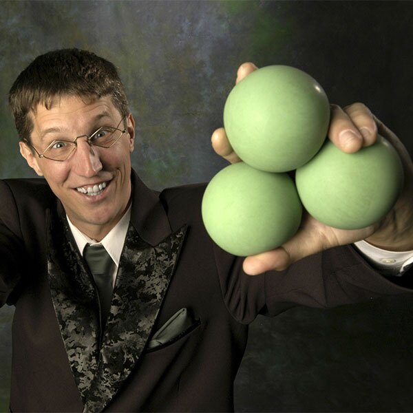 Keith Eveslage (Magician/Acrobat) 1