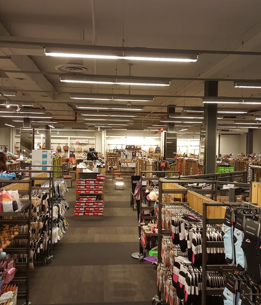DSW Designer Shoe Warehouse 3