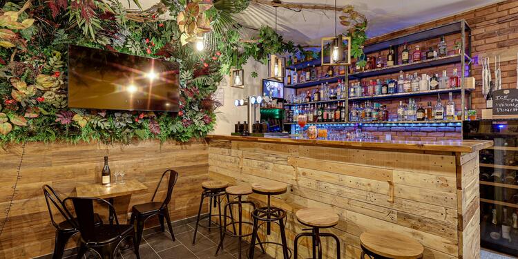 The jungle Bar 4