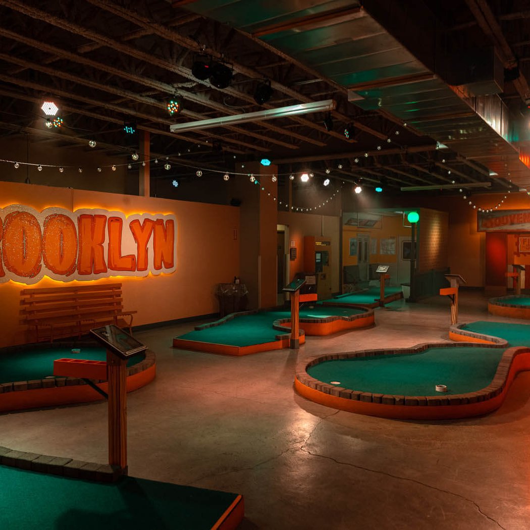 Shipwrecked Miniature Golf 3