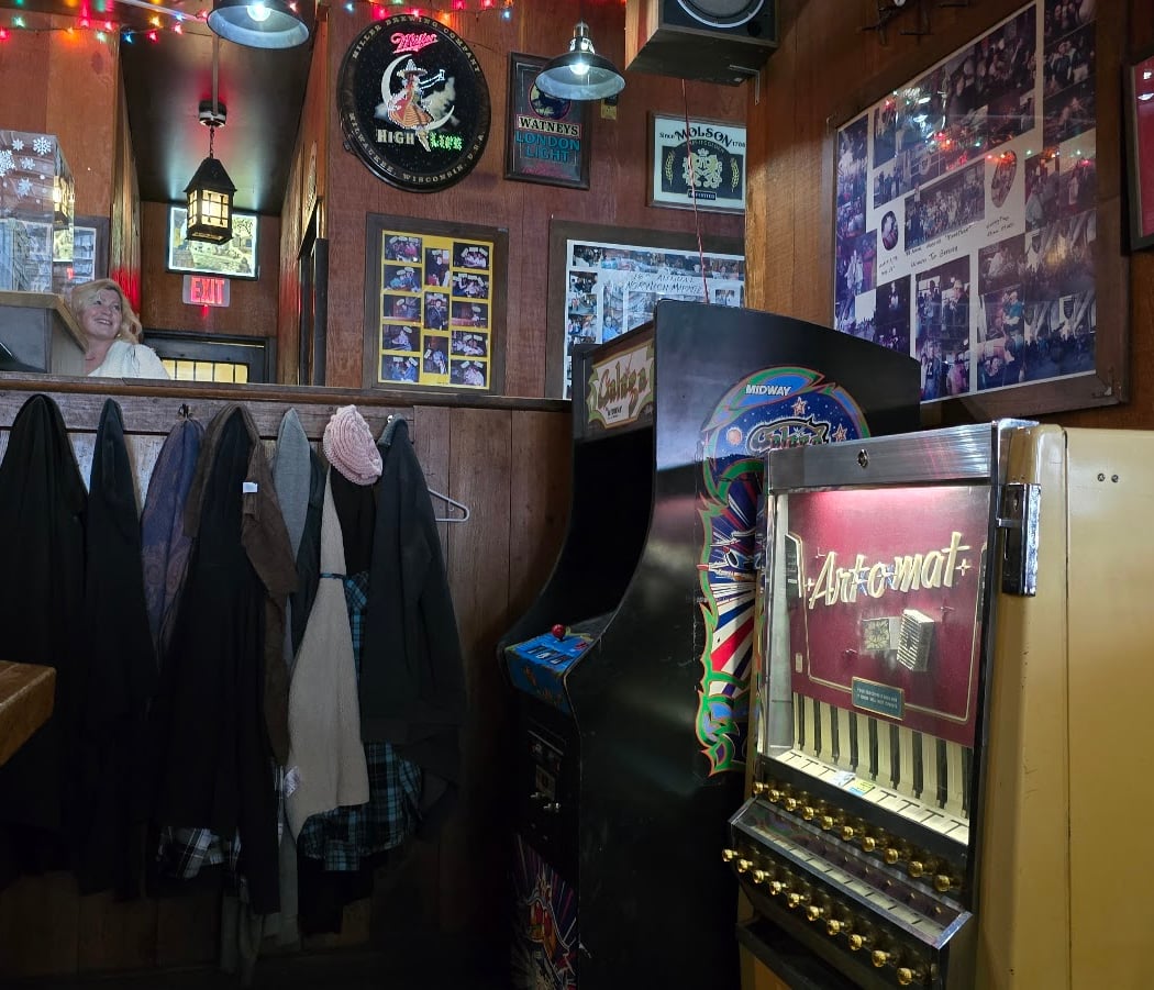 Dick's Den 2