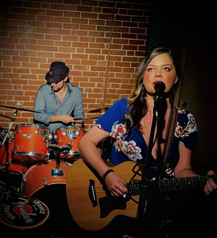 Bands, Bites and Boats: Amanda Peach Duo 3