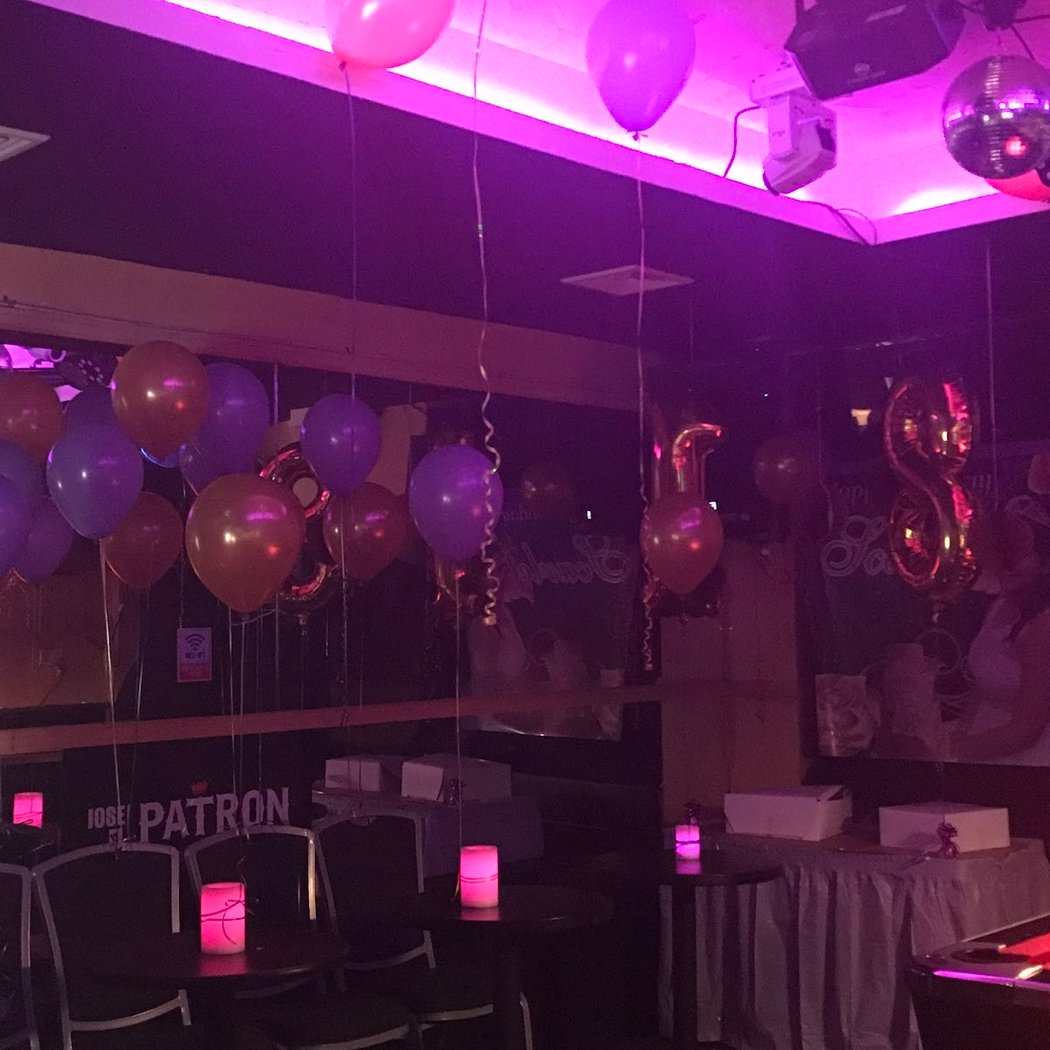 El patrón bar & lounge 3
