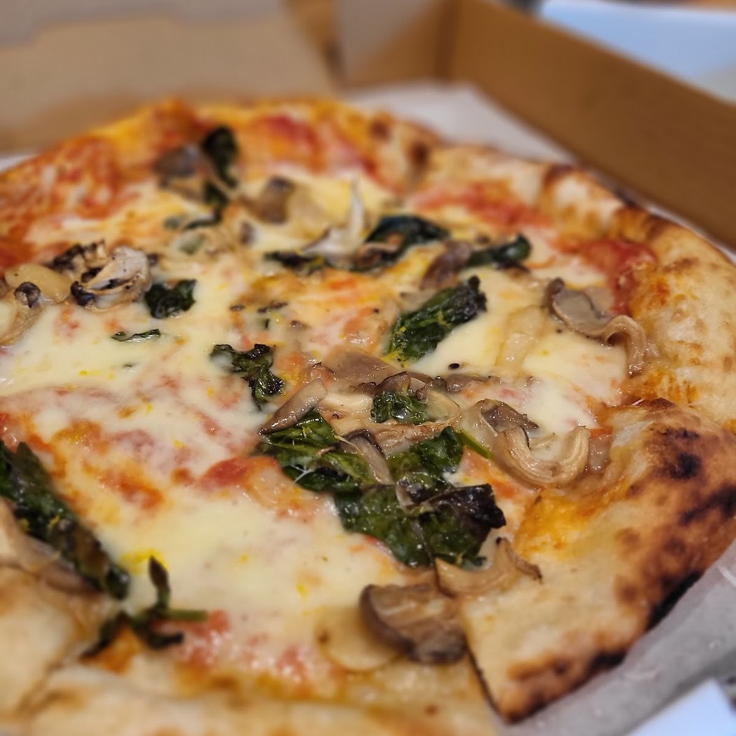 Pacifica Pizza 1