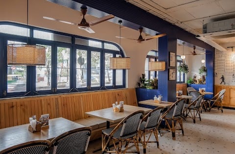 Paris Panini - Gourmet Sandwiches & Wraps 2